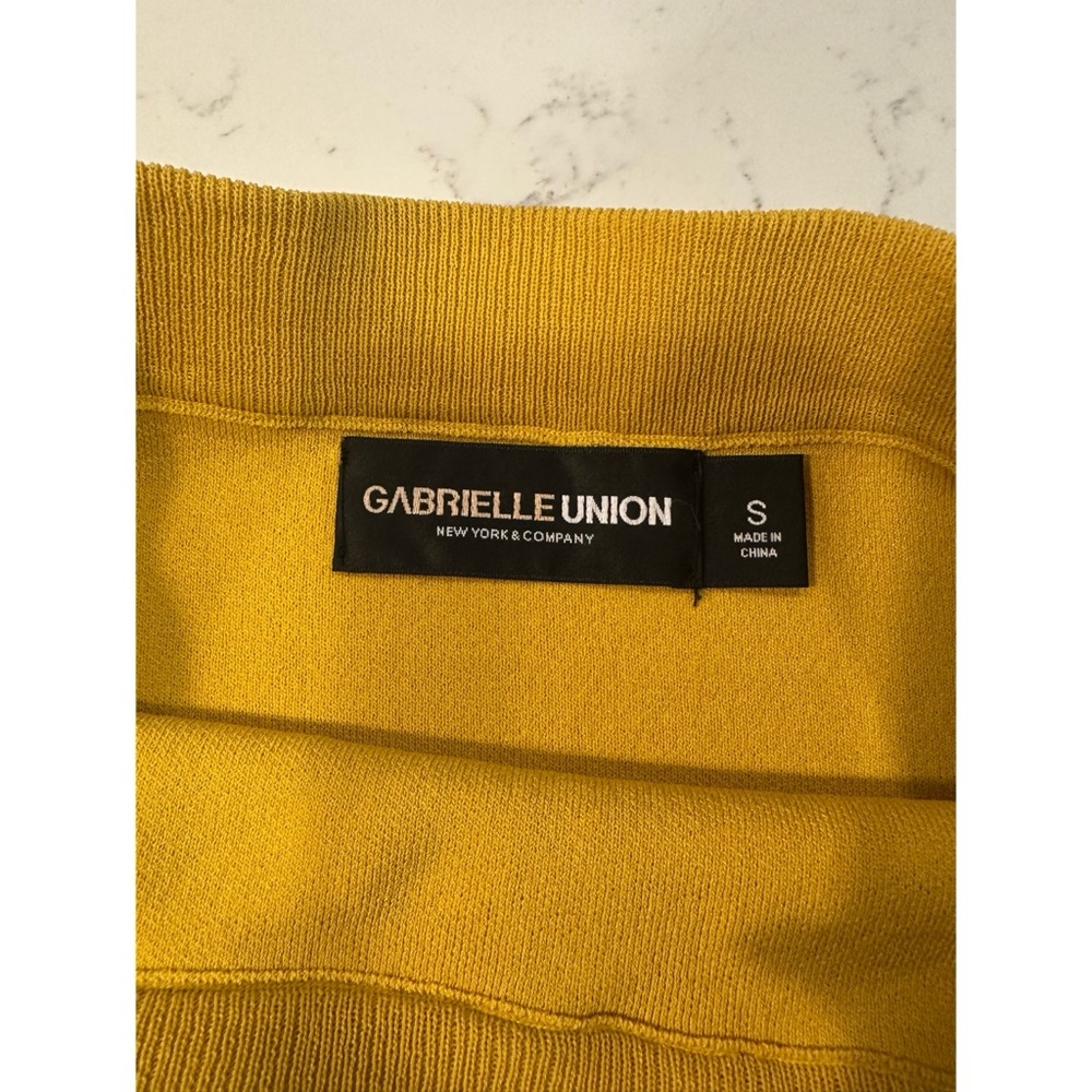 Gabrielle Union for NY&C Mustard Faux Wrap Pencil Skirt - Size Small - Picture 4 of 11